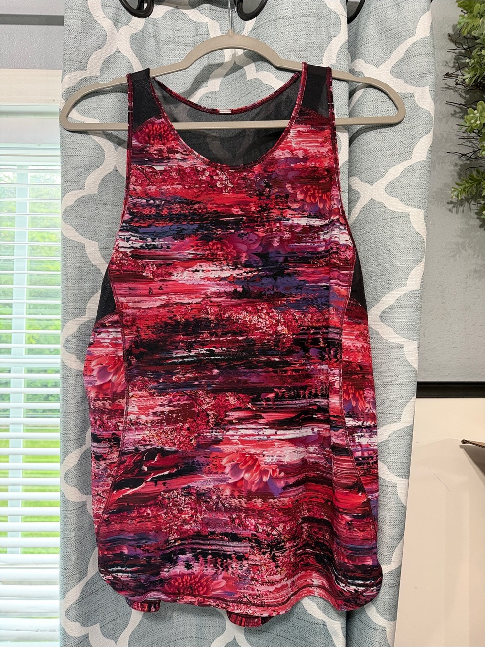 lululemon athletica Red and Purple Printed Scultp tank Top
